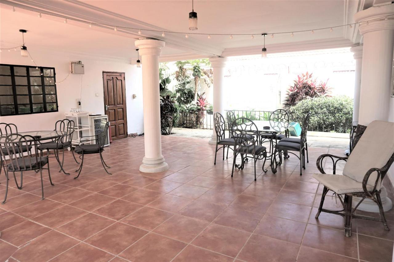 B & B Villa Calliandra Bijilo Exterior foto